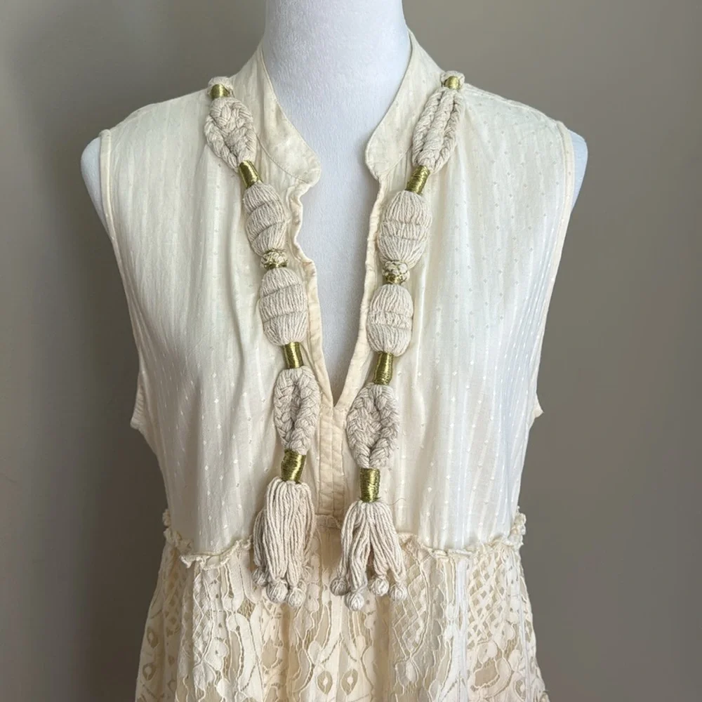Lola Casademunt Bohemian Sleeveless V-Neck Lace Ivory‎ Cotton Mini Dress Size L